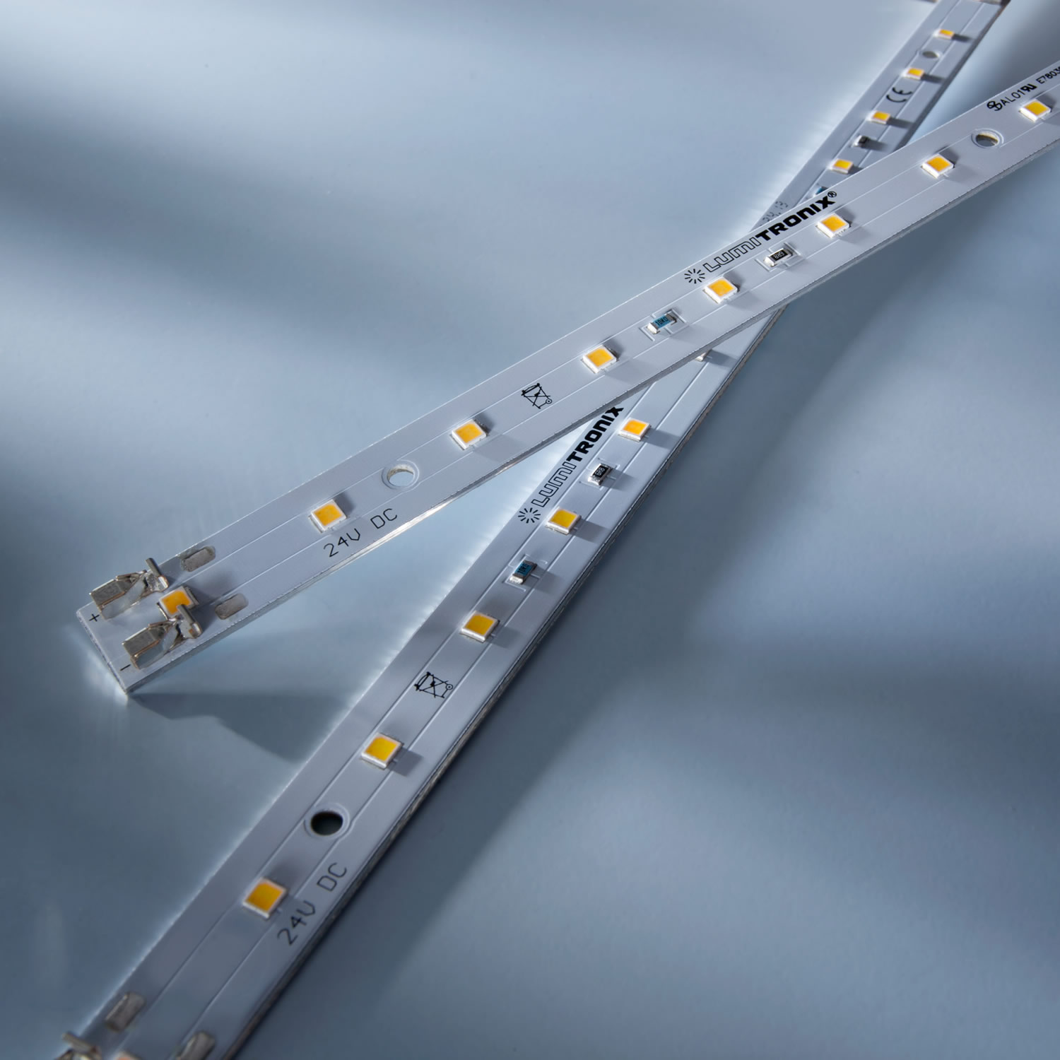 Maxline-14-3080 Nichia LED Strip neutral white 4000K 870lm 350mA 14 LEDs 11.02in/28cm module (948lm & 8W/ft)