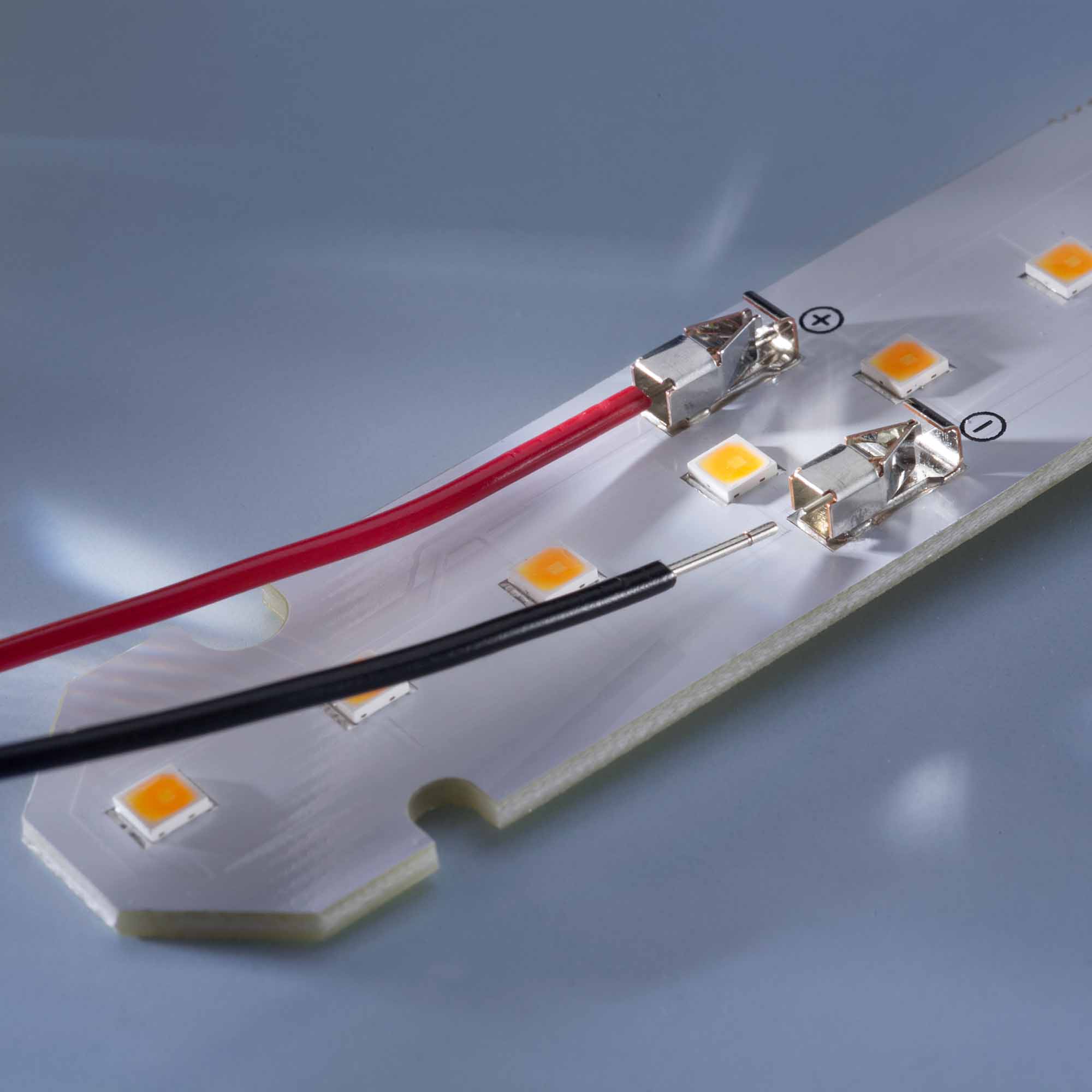 LumiBar-52-3098+ Nichia LED Strip Optisolis CRI99 D50 pure white 5000K 1504lm 28PPF 350mA 37.5V 52 LEDs 22.05in/56cm module (819lm & 7.2W/ft)